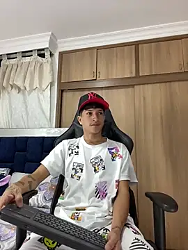  CamiloBass online show from February 3, 12:54 am