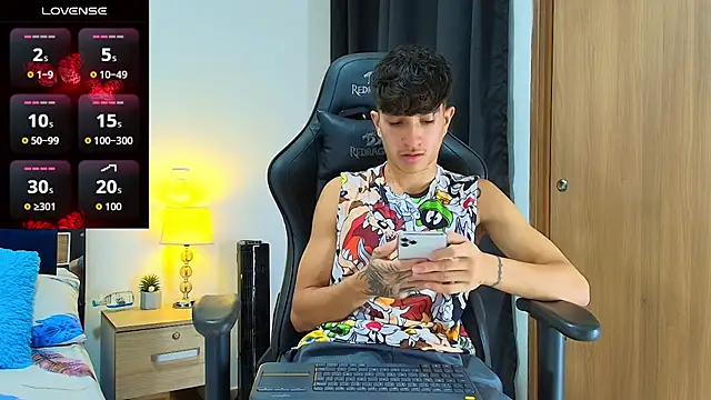  CamiloBass online show from May 23, 1:15 am