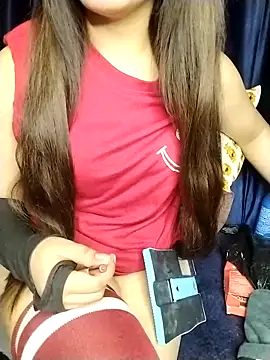 sexylaya2 online show from May 13, 2:40 am