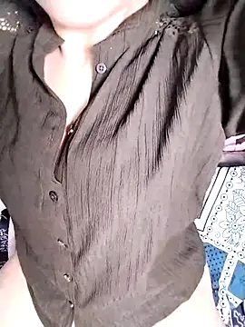 Snapshot of sexylaya2 chatting on July 12, 4:13 am sexylaya2 online show from July 12, 4:13 am