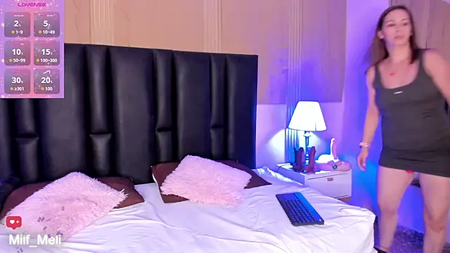 Snapshot of Milf_meli chatting on September 27, 7:53 pm Milf meli online show from September 27, 7:53 pm