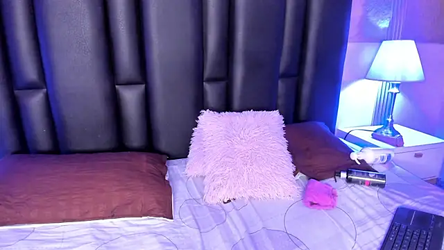 Milf meli online show from March 13, 7:52 pm