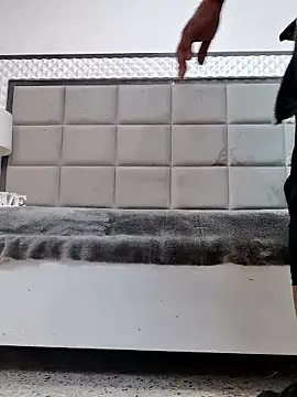 OliviaBurning online show from November 6, 7:40 pm