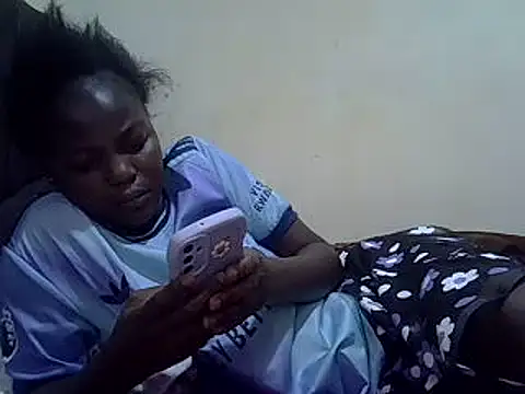 pretty vivy online show from February 17, 6:53 am