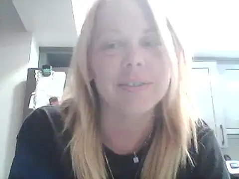 Snapshot of burrkitty chatting on September 28, 9:27 am burrkitty online show from September 28, 9:27 am