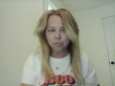 burrkitty online show from November 28, 2:01 am