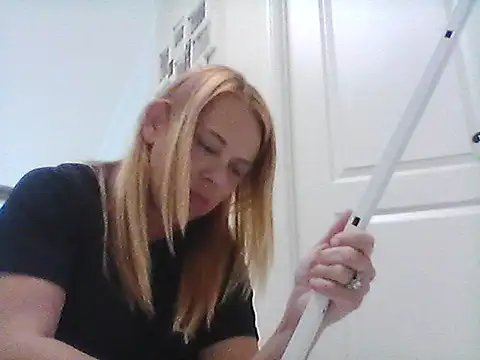 burrkitty online show from December 3, 11:04 pm