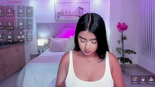 amelie jhons online show from June 3, 2:56 am