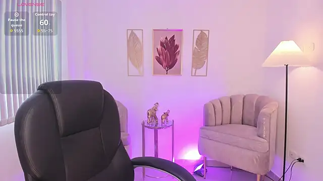 Snapshot of amelie_jhons chatting on October 23, 7:56 pm amelie jhons online show from October 23, 7:56 pm