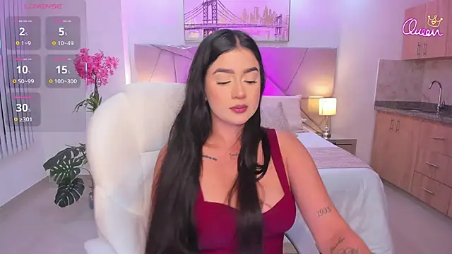 amelie jhons online show from April 1, 1:19 am