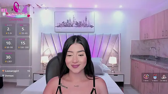 amelie jhons online show from December 13, 8:04 pm