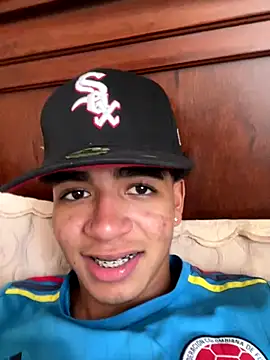 Snapshot of JoanG10 chatting on October 7, 9:27 pm JoanG10 online show from October 7, 9:27 pm