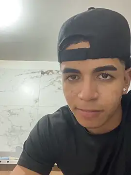 JoanG10 online show from April 24, 4:25 am