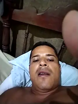 Snapshot of bolumba chatting on September 29, 3:13 am bolumba online show from September 29, 3:13 am