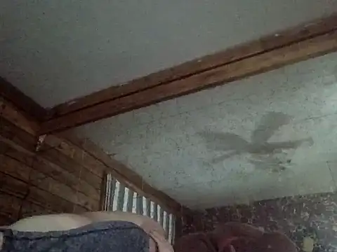 Snapshot of spuncock4u chatting on March 3, 3:16 am spuncock4u online show from March 3, 3:16 am