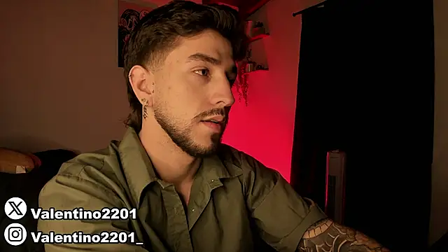 Snapshot of Valentino_Xander chatting on March 12, 1:36 am Valentino Xander online show from March 12, 1:36 am