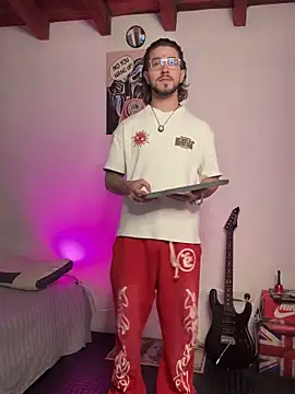 Valentino Xander online show from December 19, 2:04 am