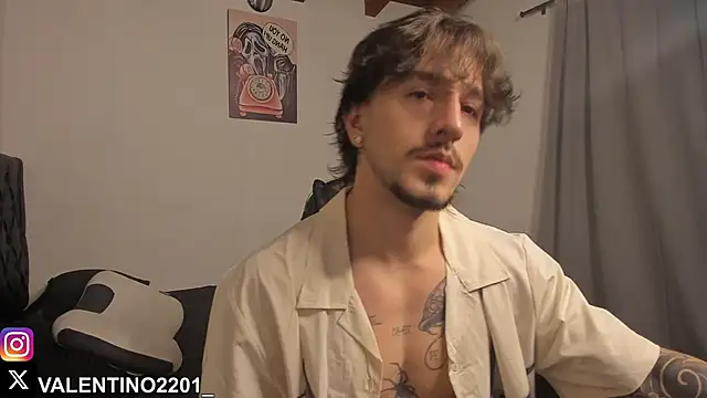 Snapshot of Valentino_Xander chatting on September 15, 11:05 pm Valentino Xander online show from September 15, 11:05 pm