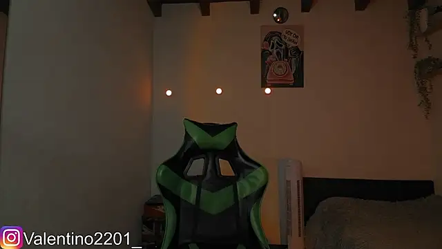 Valentino Xander online show from March 15, 3:02 am