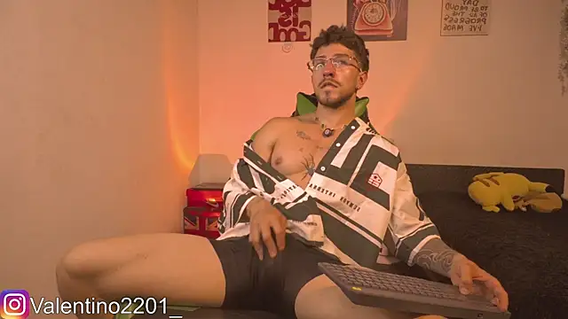 Valentino Xander online show from May 16, 1:26 am