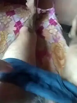 broo245 online show from April 13, 6:39 am