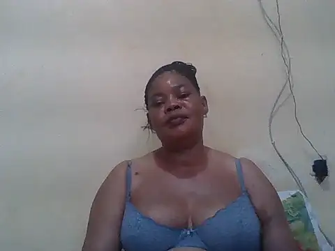 Snapshot of ANALQUEEN4 chatting on July 10, 3:12 pm ANALQUEEN4 online show from July 10, 3:12 pm
