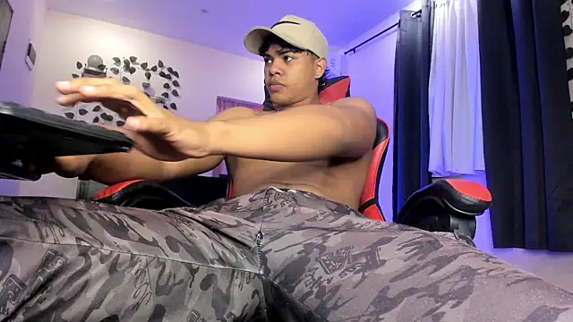 johan beley  online show from February 11, 1:33 pm