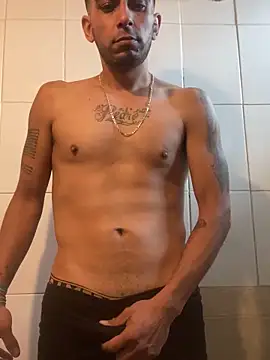 YouBad boy31 online show from January 12, 4:03 pm