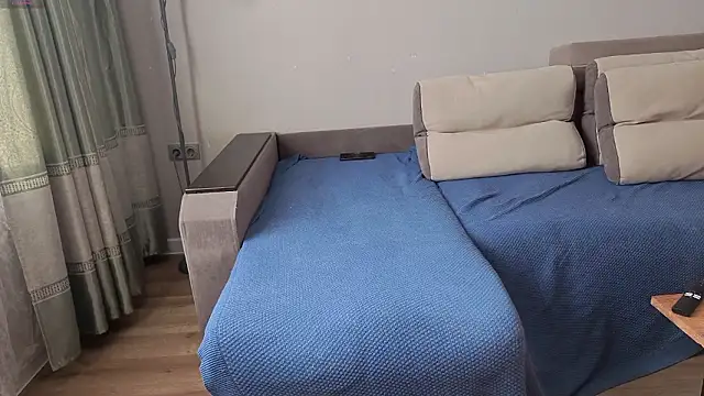 MilaaMilaa online show from February 6, 3:46 am