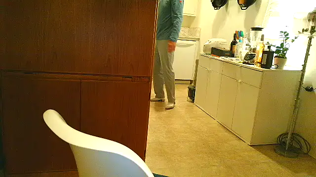 costanza7070 online show from April 13, 5:00 am