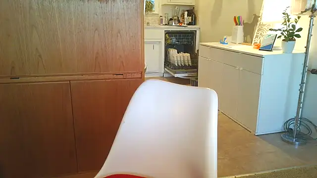 costanza7070 online show from February 1, 1:37 am