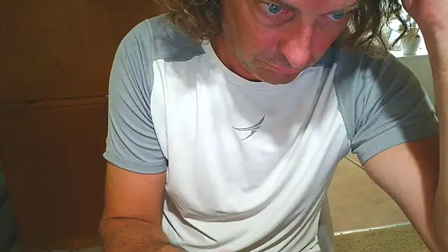 costanza7070 online show from March 23, 2:44 am