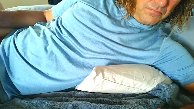 Snapshot of costanza7070 chatting on October 20, 11:27 pm costanza7070 online show from October 20, 11:27 pm