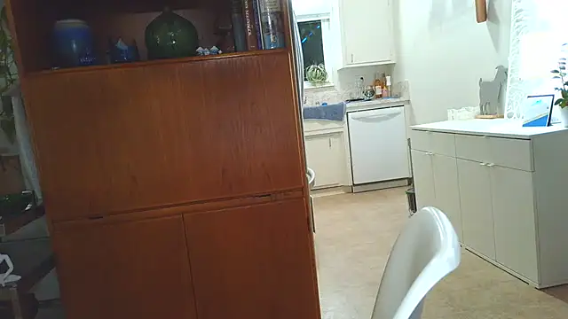 Snapshot of costanza7070 chatting on November 4, 4:16 am costanza7070 online show from November 4, 4:16 am