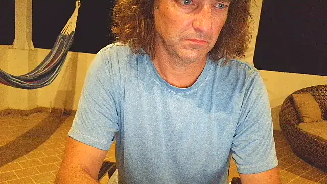 costanza7070 online show from April 15, 1:22 am