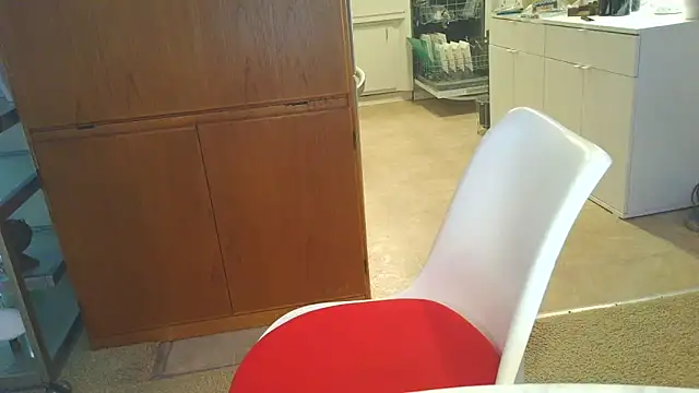 costanza7070 online show from March 15, 7:48 am