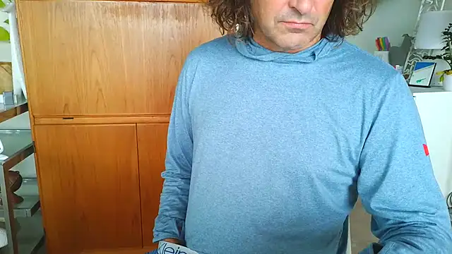 costanza7070 online show from February 11, 12:43 am