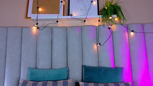 EngelStone online show from October 28, 7:46 pm