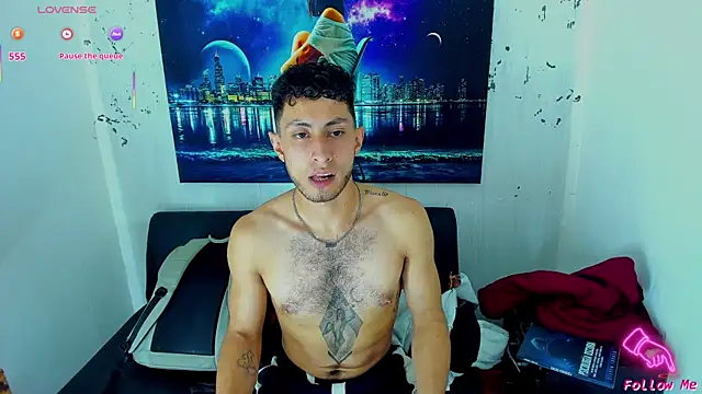 Piggy Eddy online show from November 13, 5:22 am