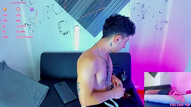 Piggy Eddy online show from November 23, 12:20 am