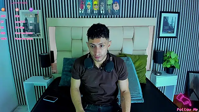 Piggy Eddy online show from November 7, 2:32 pm