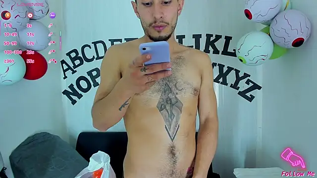 Piggy Eddy online show from October 19, 8:44 pm