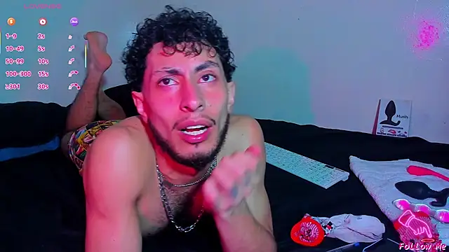 Piggy Eddy online show from April 12, 4:16 am