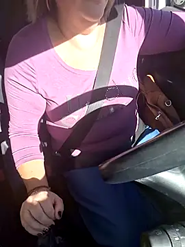 Snapshot of Mara-24 chatting on November 5, 9:45 am Mara-24 online show from November 5, 9:45 am