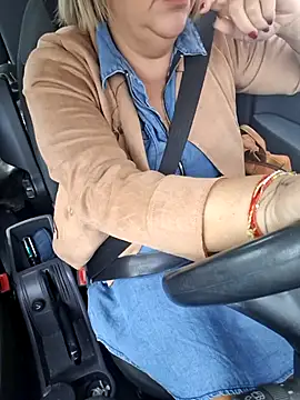 Snapshot of Mara-24 chatting on October 30, 8:23 am Mara-24 online show from October 30, 8:23 am