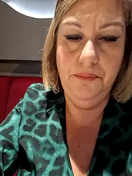 Snapshot of Mara-24 chatting on November 14, 7:50 pm Mara-24 online show from November 14, 7:50 pm