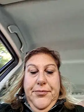 Snapshot of Mara-24 chatting on October 10, 7:53 am Mara-24 online show from October 10, 7:53 am