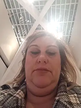 Snapshot of Mara-24 chatting on December 5, 4:05 pm Mara-24 online show from December 5, 4:05 pm