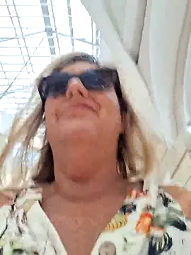 Snapshot of Mara-24 chatting on September 11, 7:41 am Mara-24 online show from September 11, 7:41 am