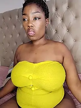 bigbootyboohle online show from July 17, 10:12 am